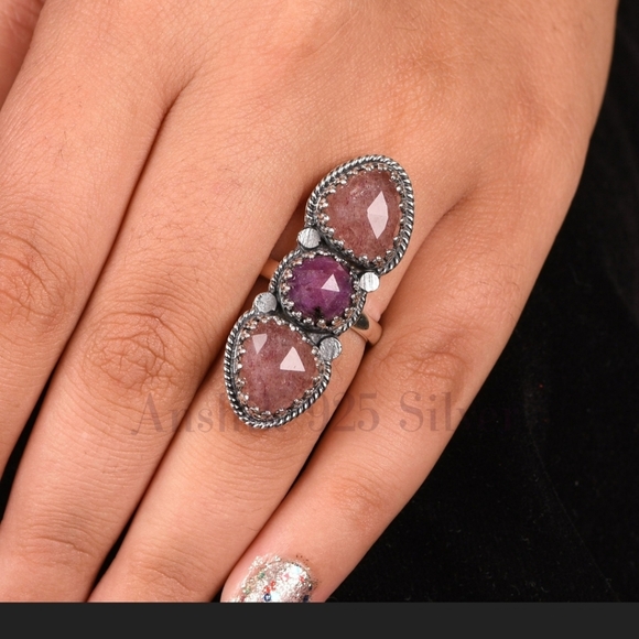 Strawberry Quartz 925 Sterling Silver Minimalist Ruby Gemstone Ring - Picture 4 of 6